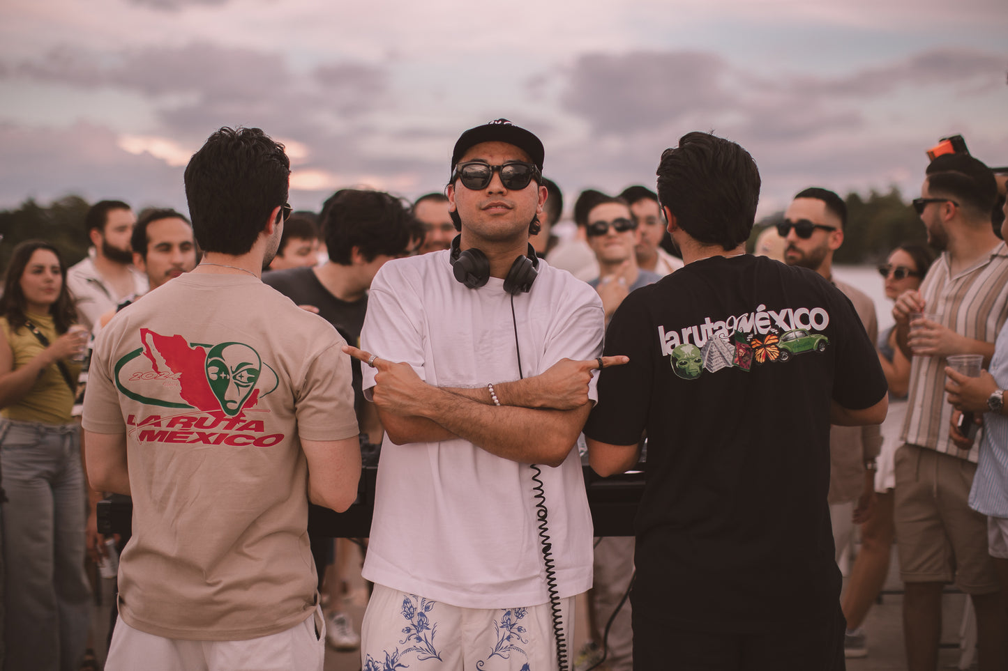 LA RUTA X MEXICO FLAKO STIK SAND TEE